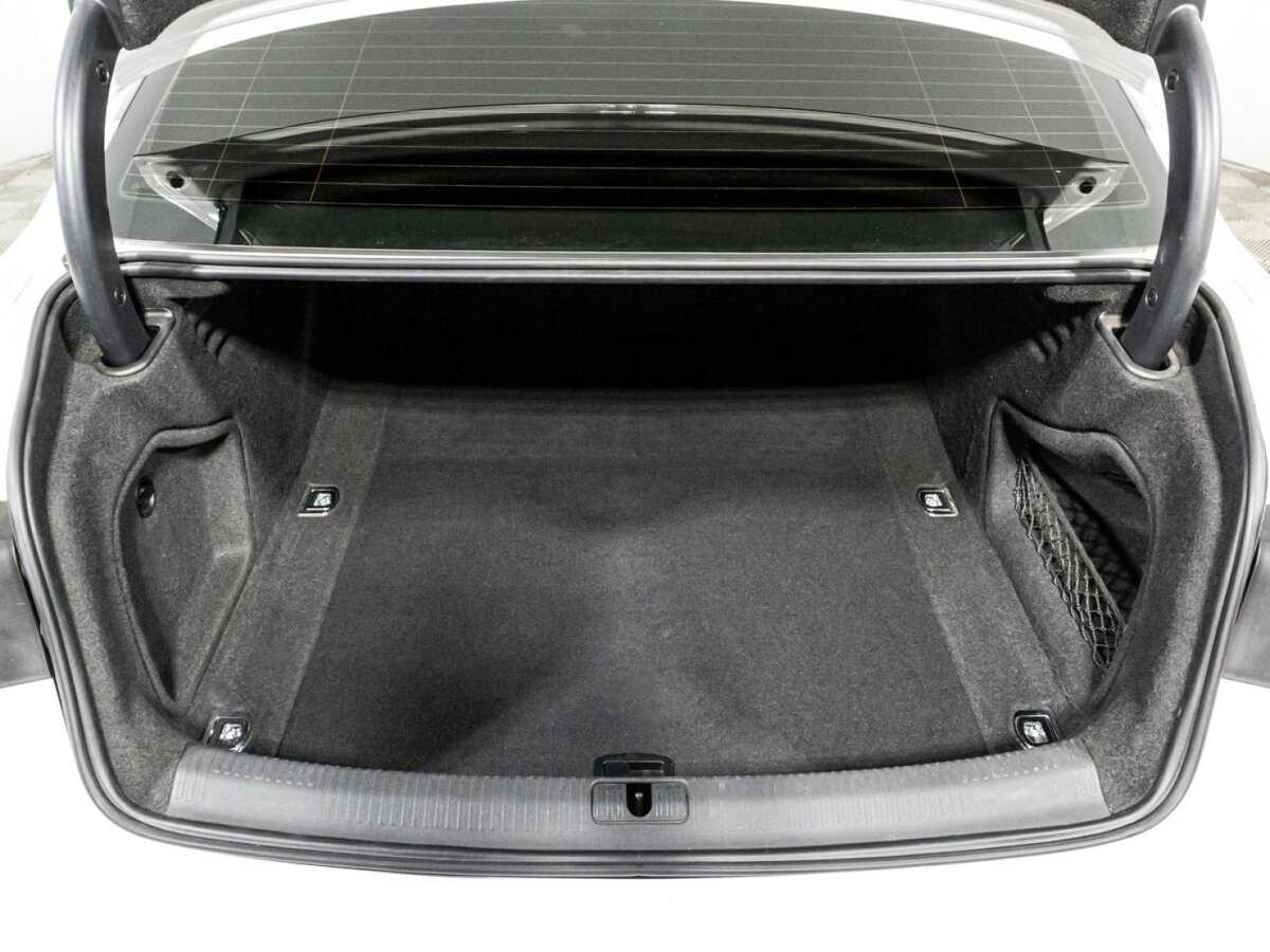 Купить Audi A4 с пробегом. Фото: #23