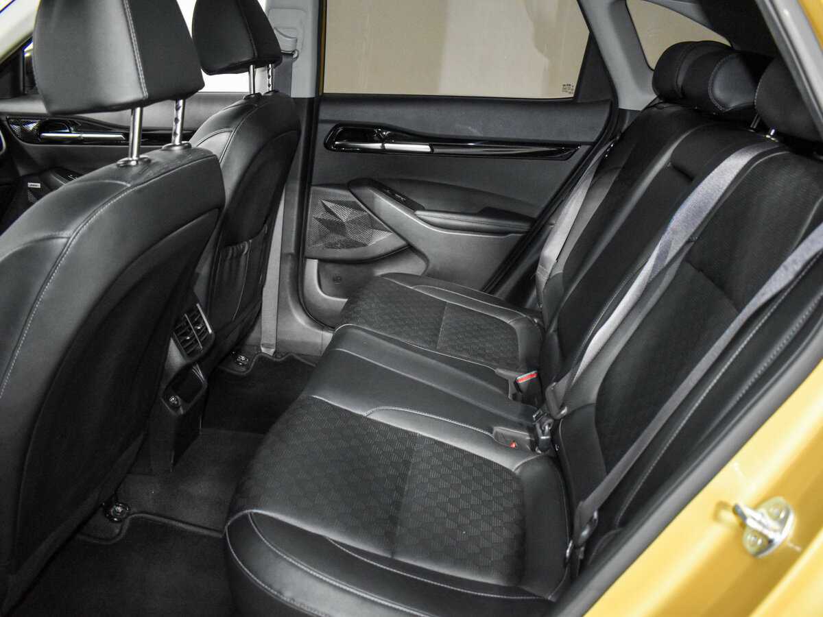 Купить Kia Seltos с пробегом. Фото: #9