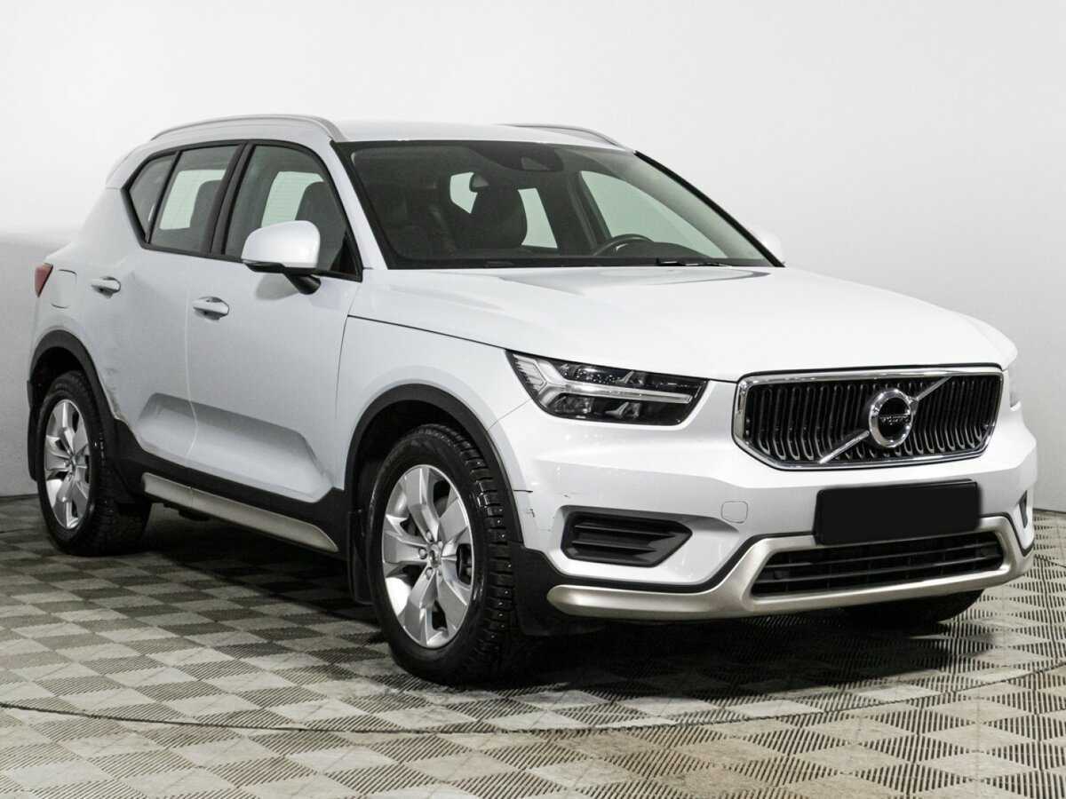 Купить Volvo XC40 с пробегом. Фото: #2