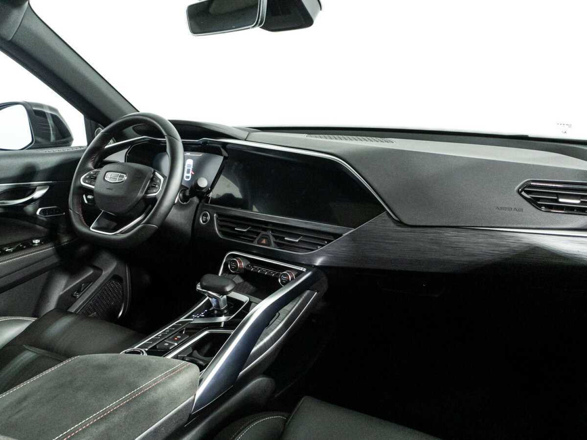 Купить Geely Tugella с пробегом. Фото: #8