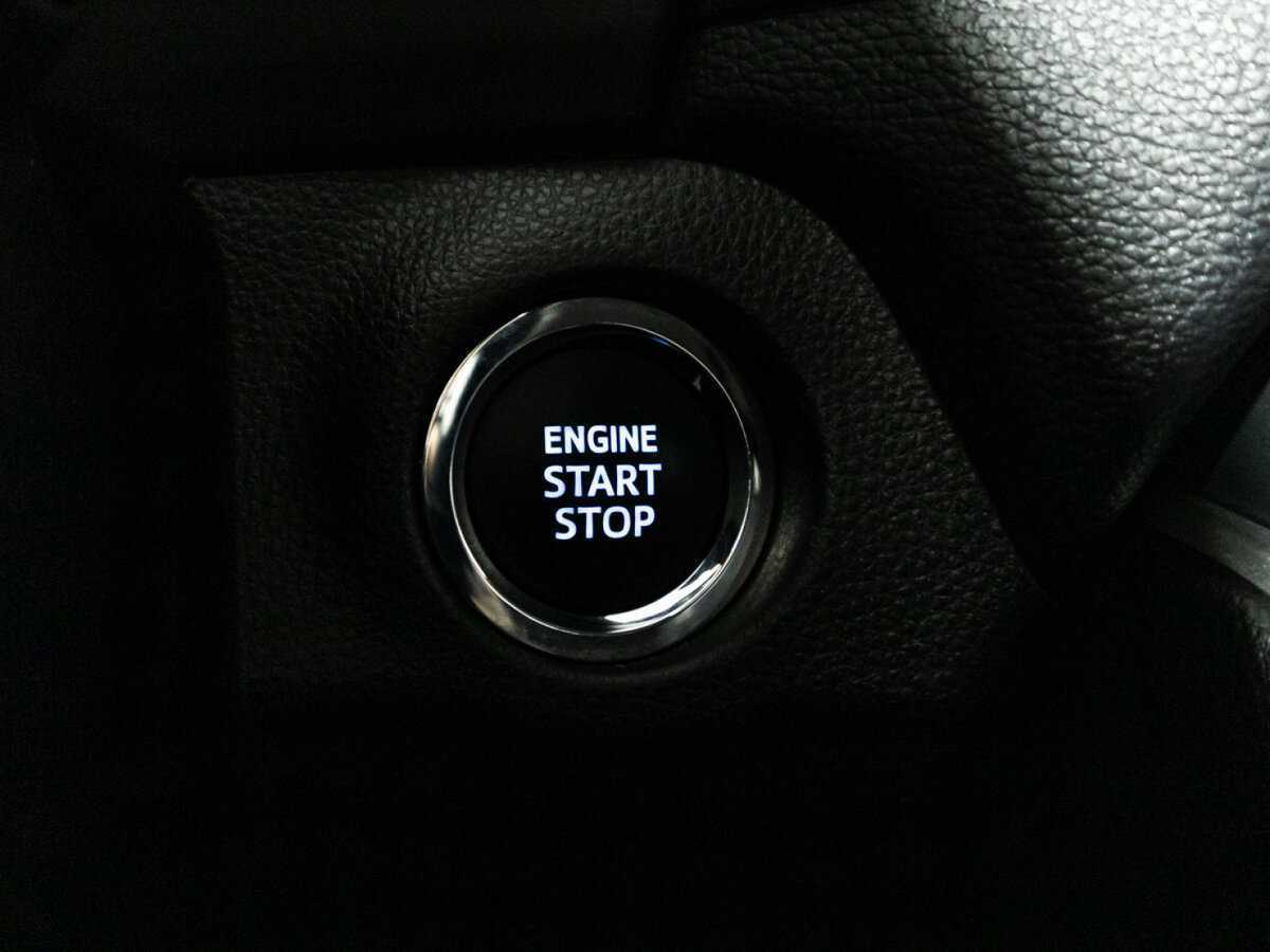 Купить Toyota RAV4 с пробегом. Фото: #20