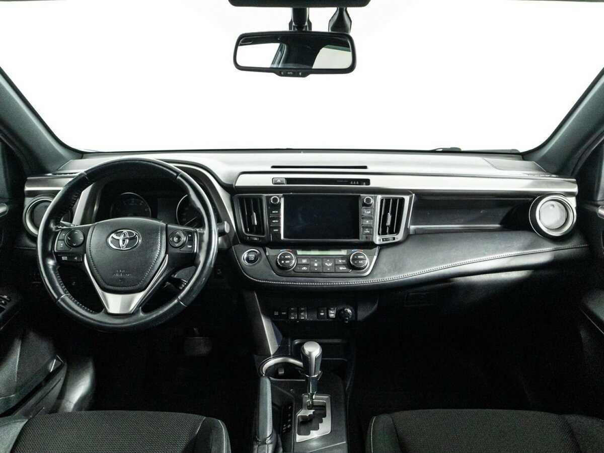 Купить Toyota RAV4 с пробегом. Фото: #12