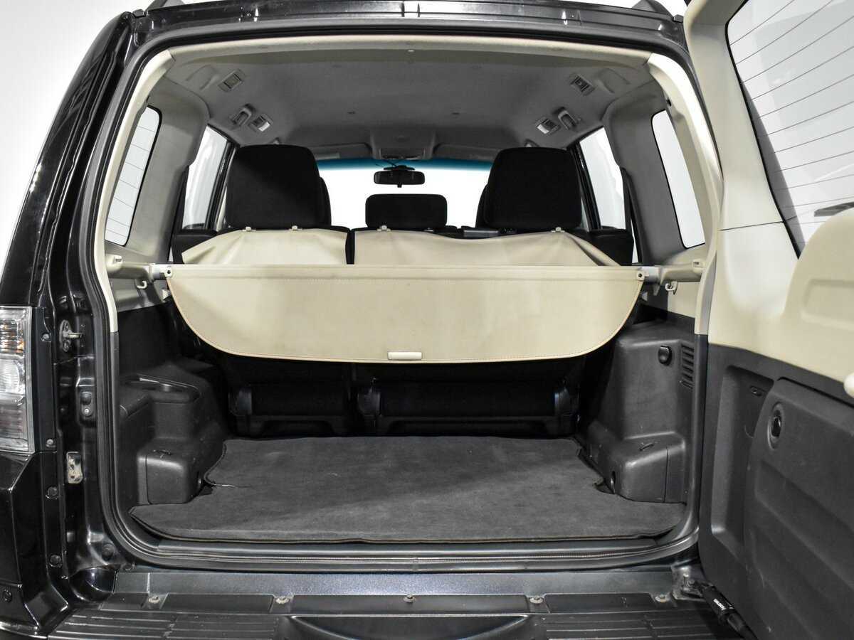 Купить Mitsubishi Pajero с пробегом. Фото: #16