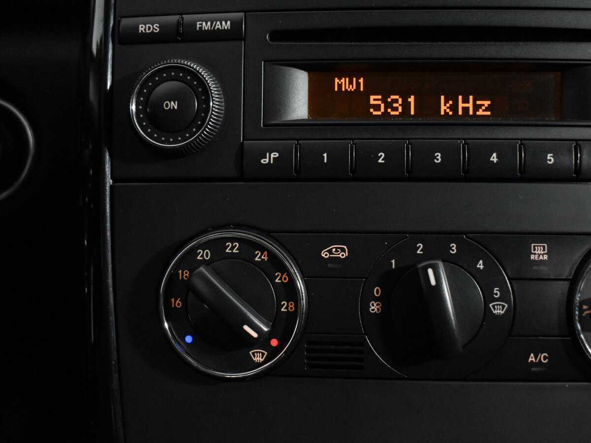 Купить Mercedes-Benz A-Класс с пробегом. Фото: #14