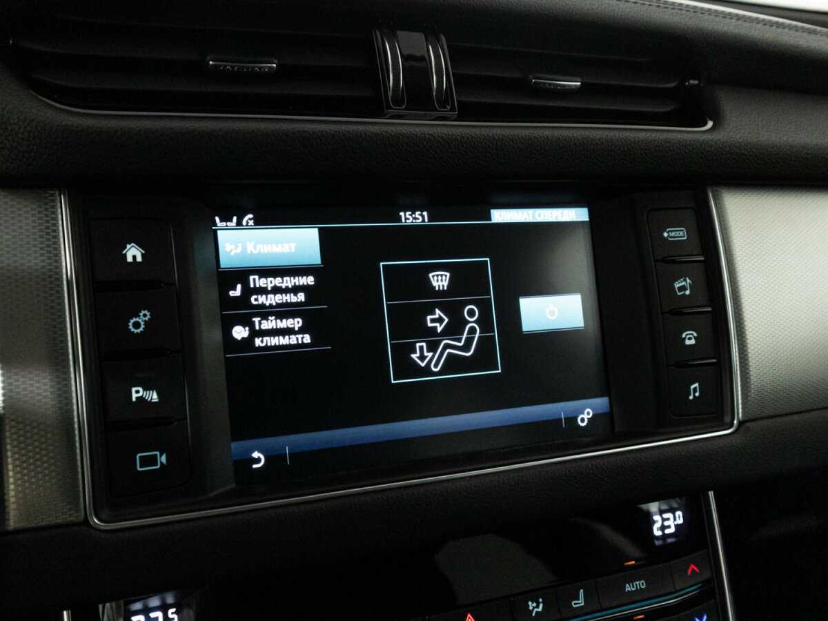 Купить Jaguar XF с пробегом. Фото: #18
