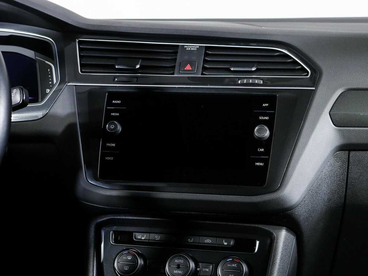 Купить Volkswagen Tiguan с пробегом. Фото: #12