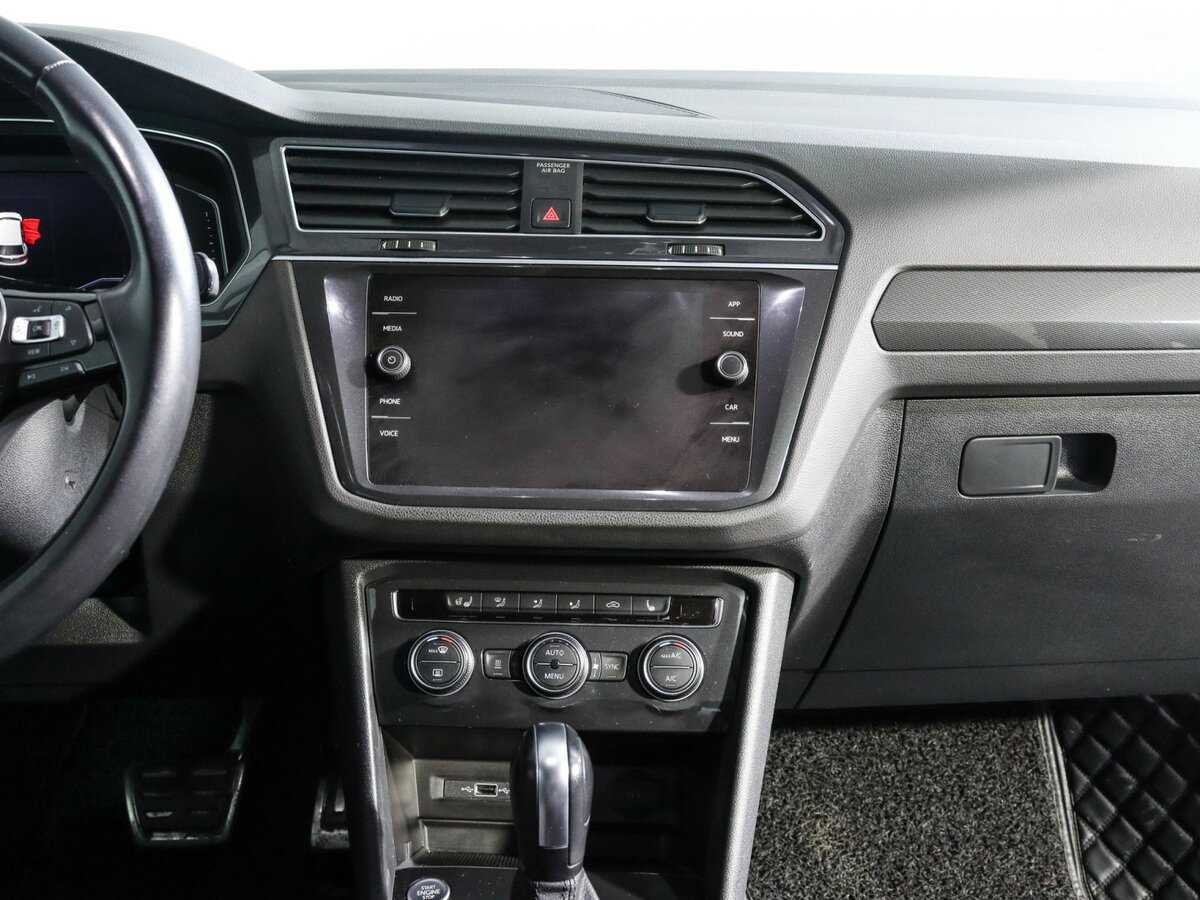 Купить Volkswagen Tiguan с пробегом. Фото: #9