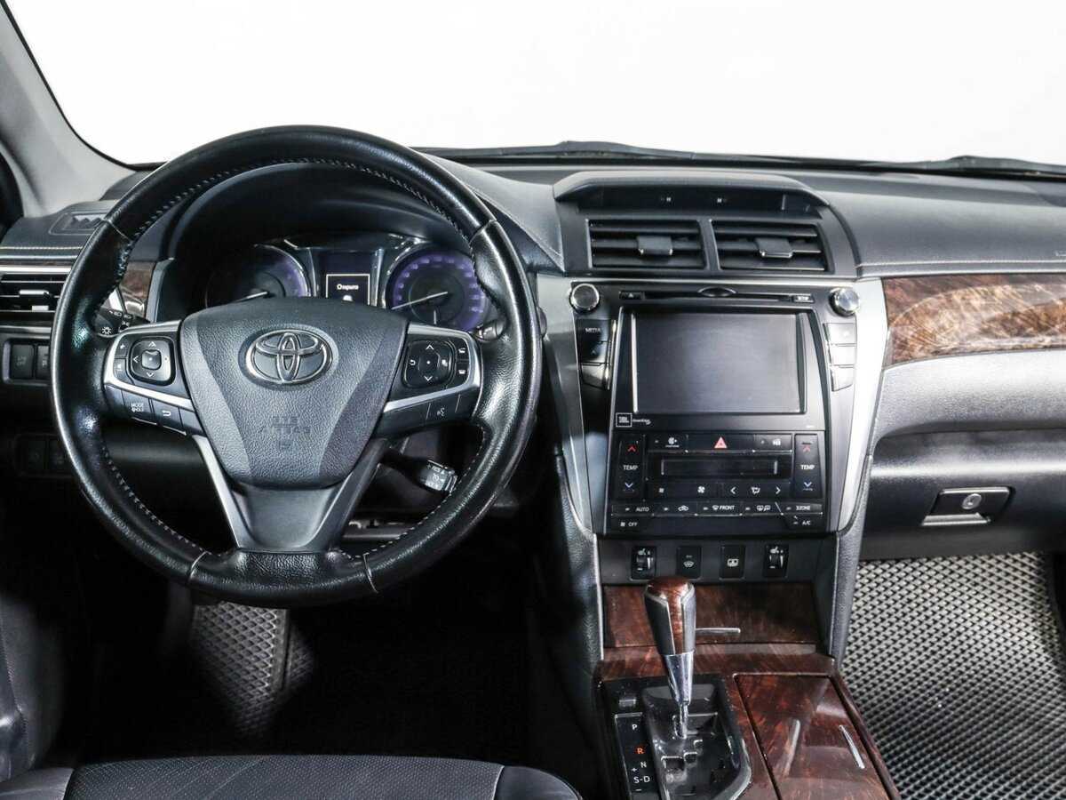 Купить Toyota Camry с пробегом. Фото: #9