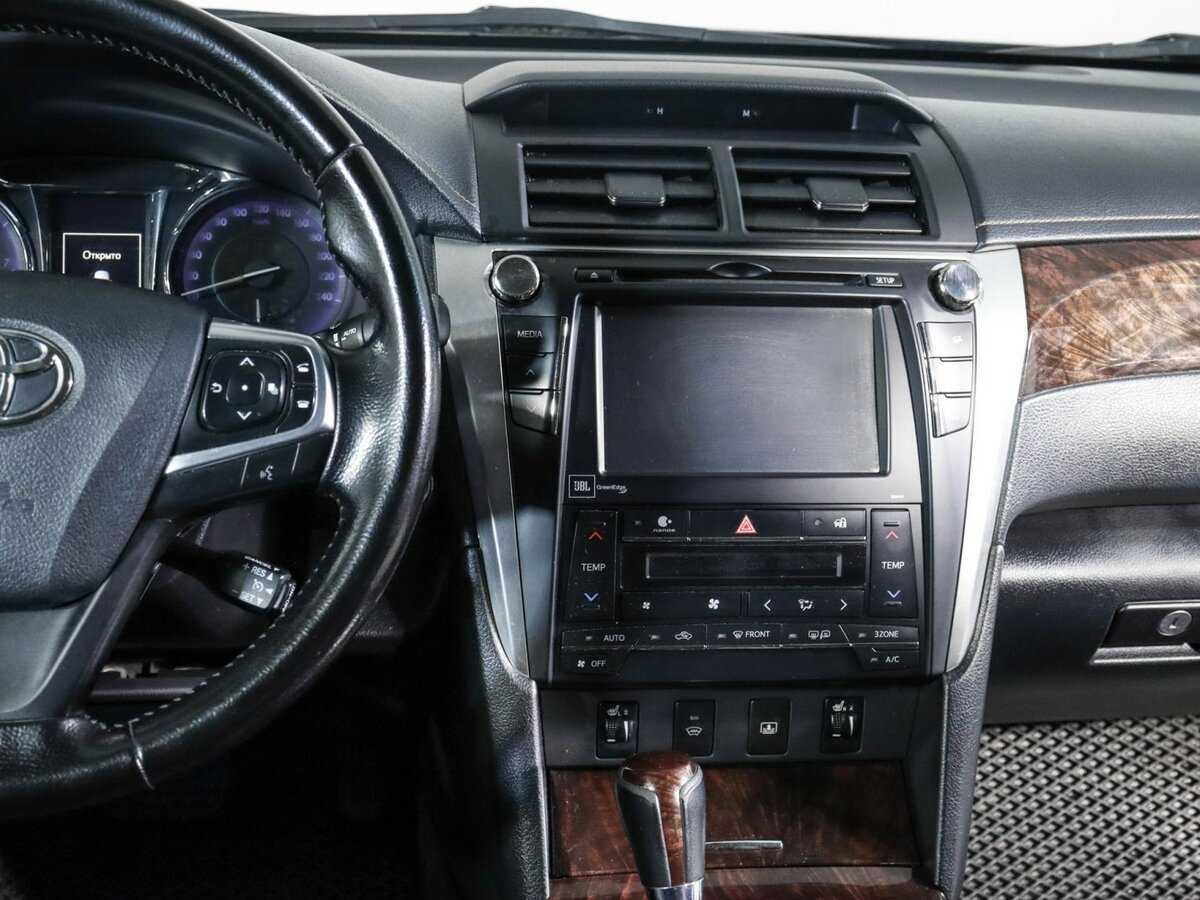 Купить Toyota Camry с пробегом. Фото: #10
