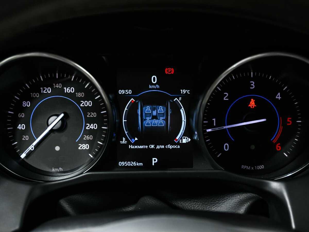 Купить Jaguar XF с пробегом. Фото: #9