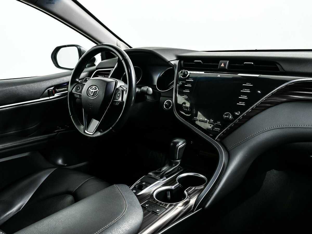 Купить Toyota Camry с пробегом. Фото: #8