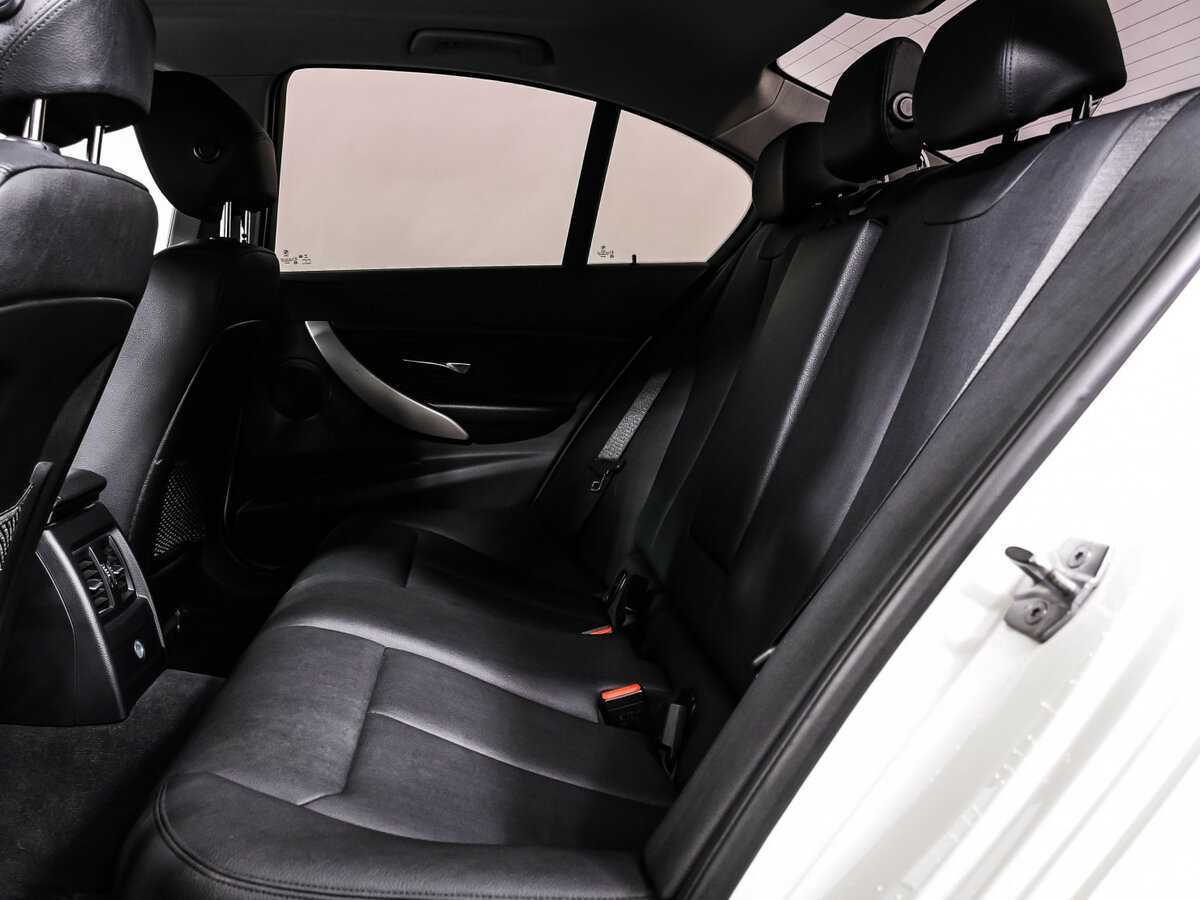 Купить BMW 3 серии с пробегом. Фото: #12