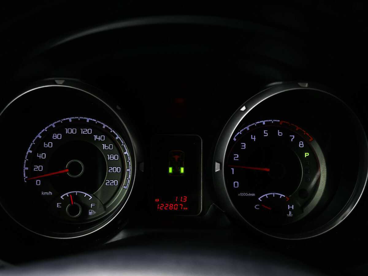 Купить Mitsubishi Pajero с пробегом. Фото: #9