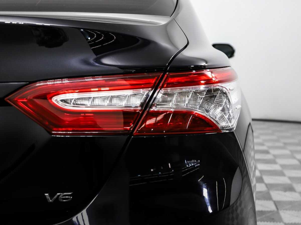 Купить Toyota Camry с пробегом. Фото: #14