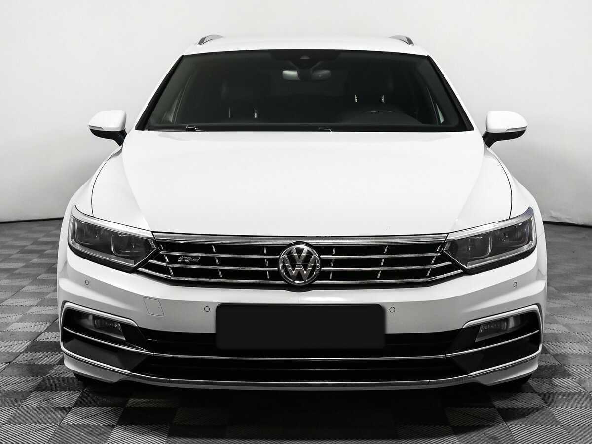 Купить Volkswagen Passat с пробегом. Фото: #1
