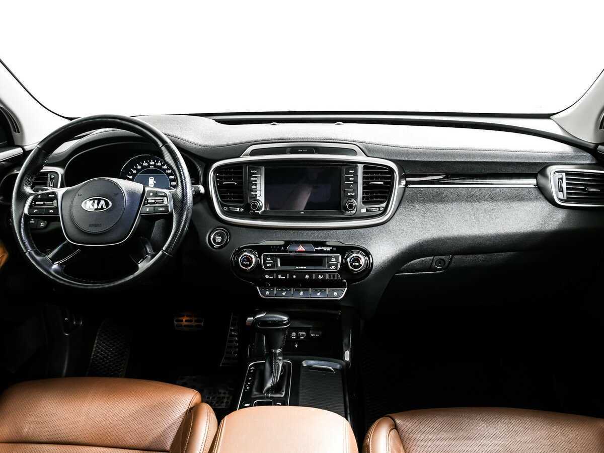 Купить Kia Sorento с пробегом. Фото: #10