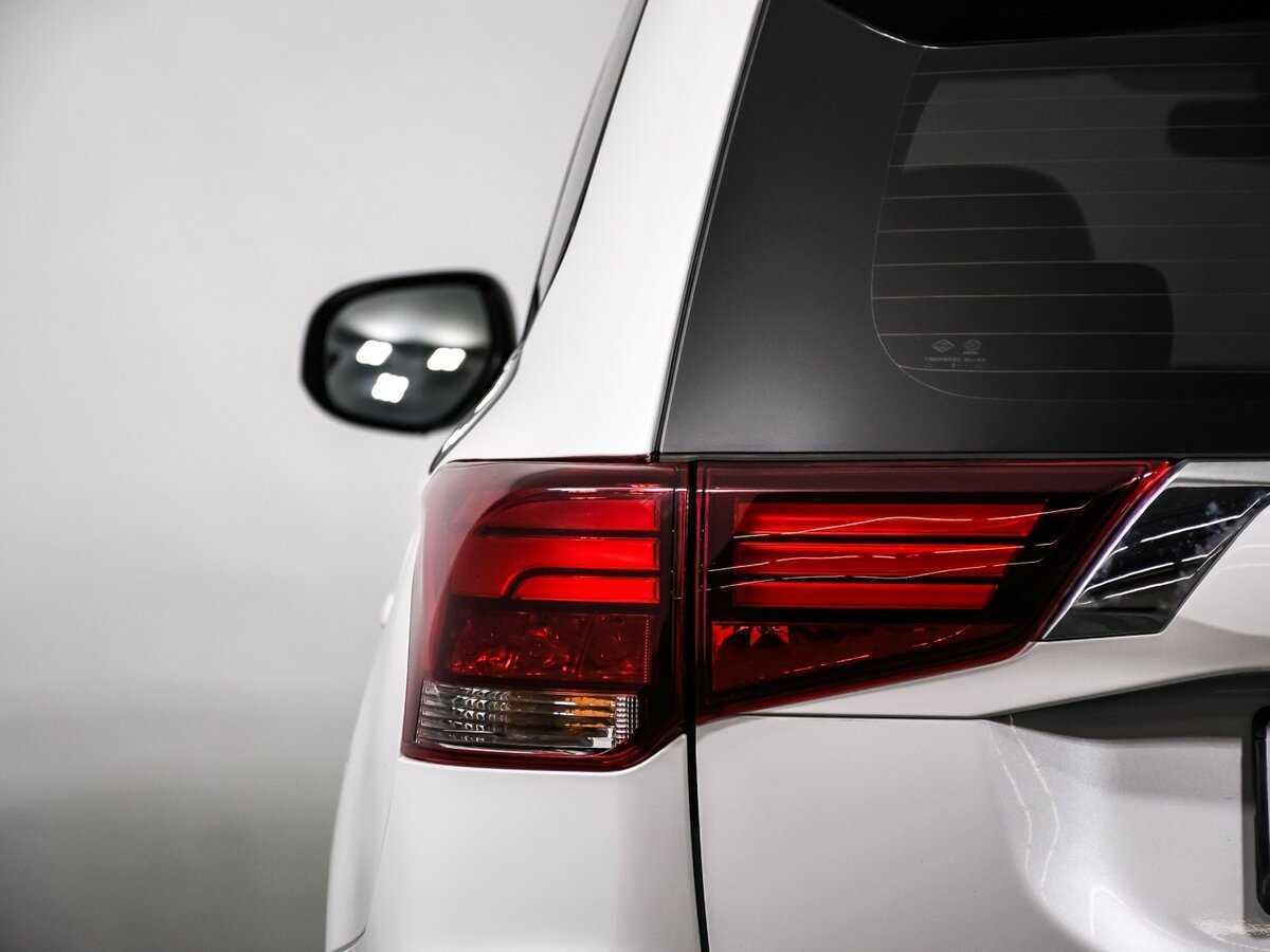 Купить Mitsubishi Outlander с пробегом. Фото: #16