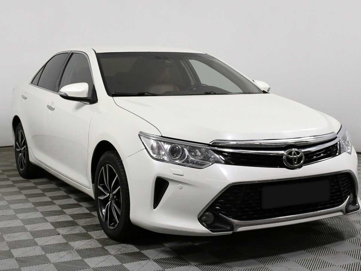 Купить Toyota Camry с пробегом. Фото: #2