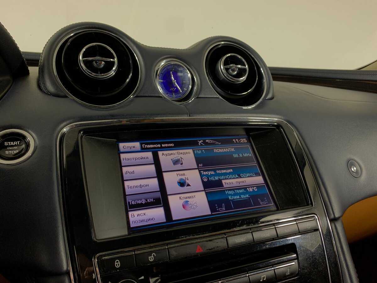 Купить Jaguar XJ с пробегом. Фото: #15