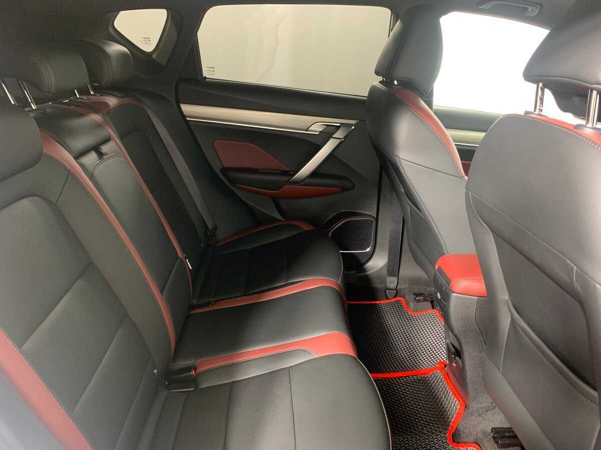 Купить Geely Coolray с пробегом. Фото: #17