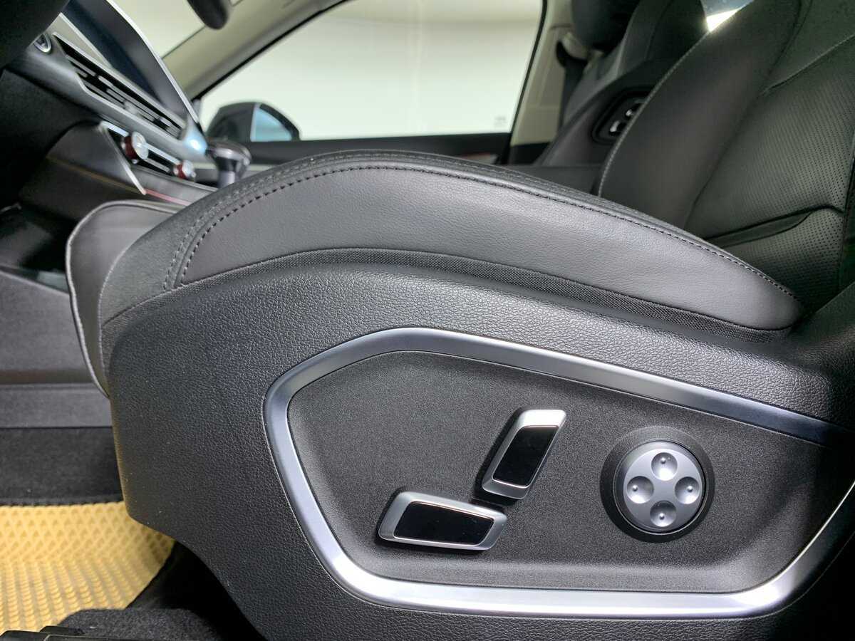 Купить Geely Tugella с пробегом. Фото: #16