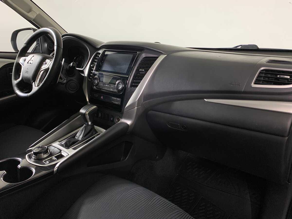 Купить Mitsubishi Pajero Sport с пробегом. Фото: #13