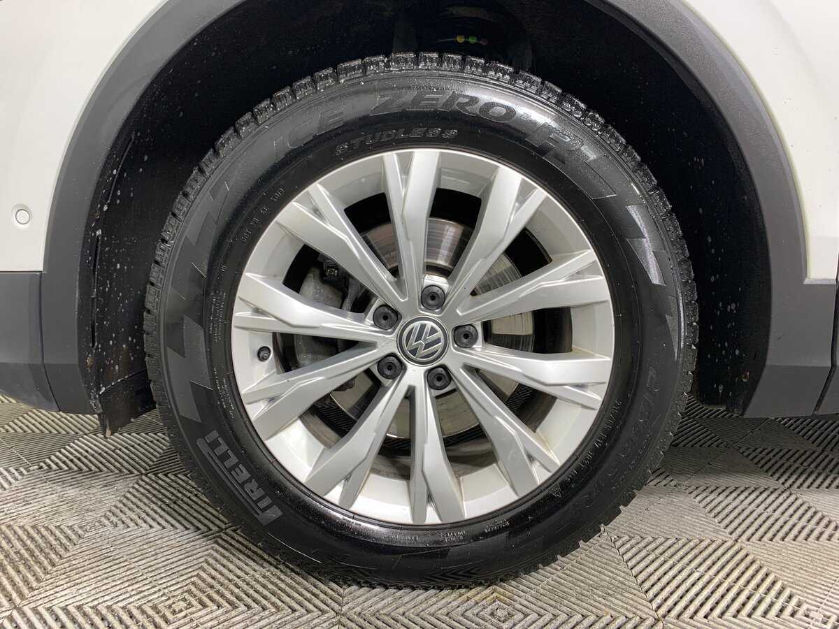 Купить Volkswagen Tiguan с пробегом. Фото: #8