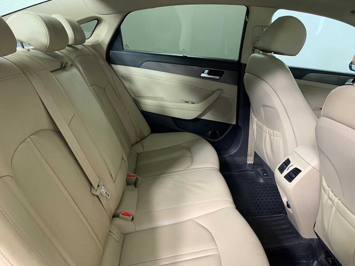 Купить Hyundai Sonata с пробегом. Фото: #17