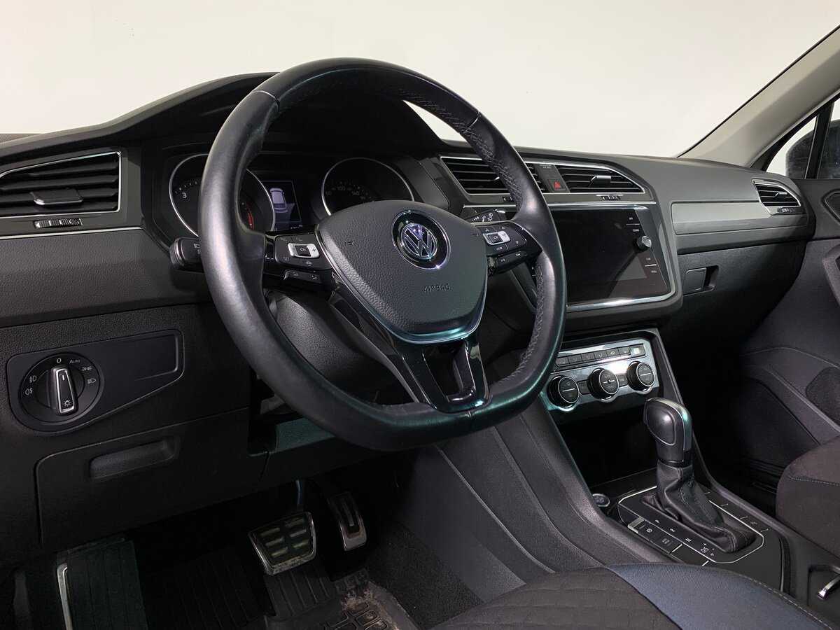 Купить Volkswagen Tiguan с пробегом. Фото: #11