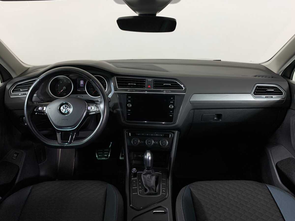 Купить Volkswagen Tiguan с пробегом. Фото: #12