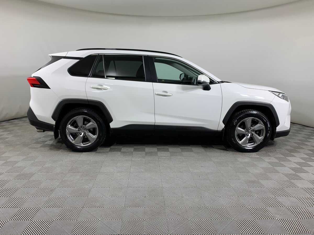 Купить Toyota RAV4 с пробегом. Фото: #3