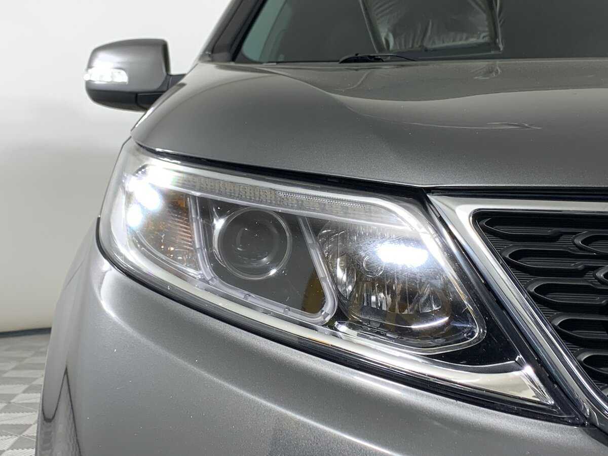 Купить Kia Sorento с пробегом. Фото: #9