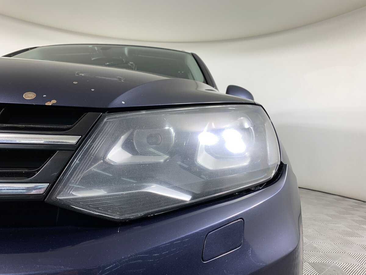 Купить Volkswagen Touareg с пробегом. Фото: #9