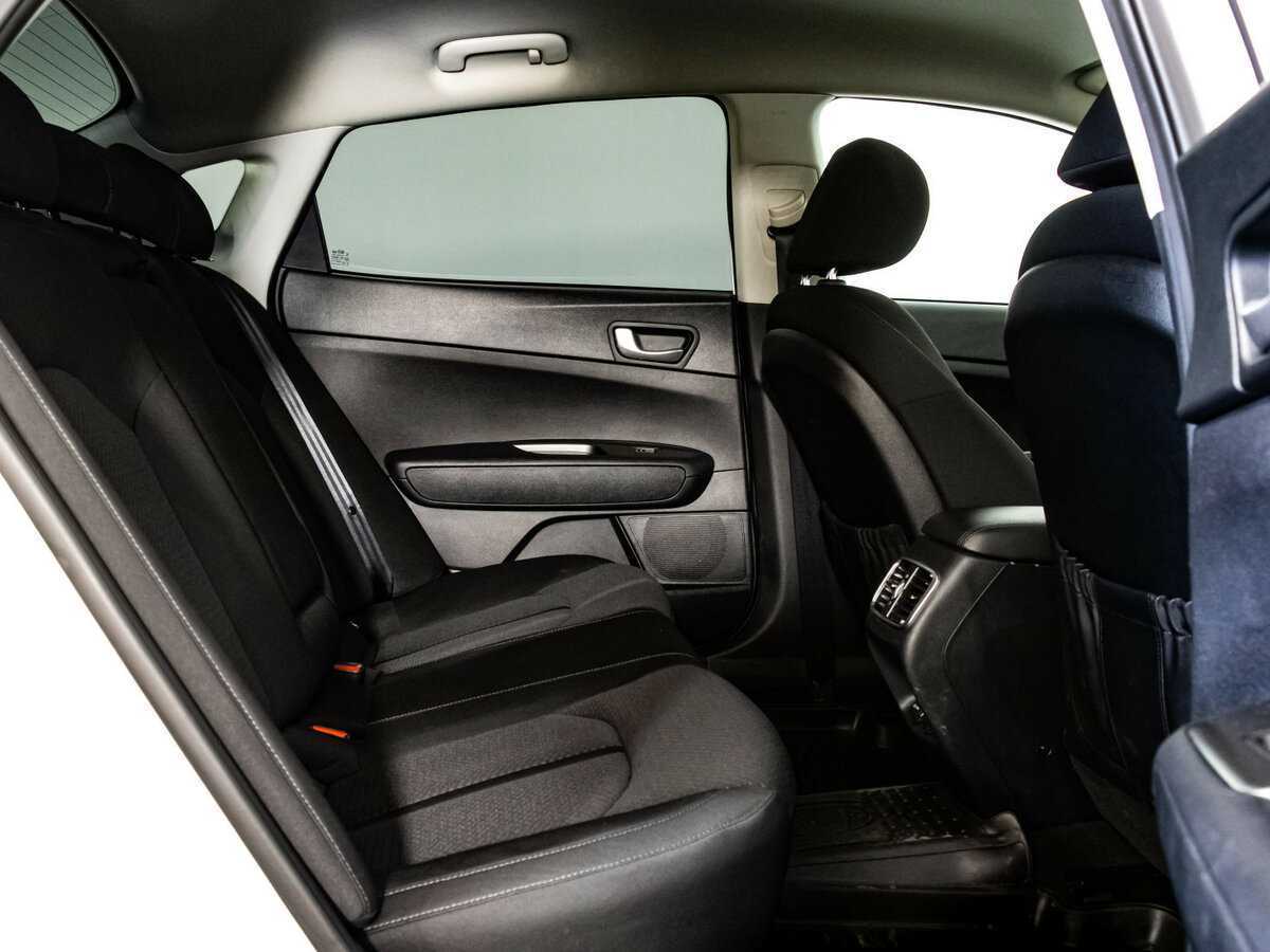 Купить Kia Optima с пробегом. Фото: #14