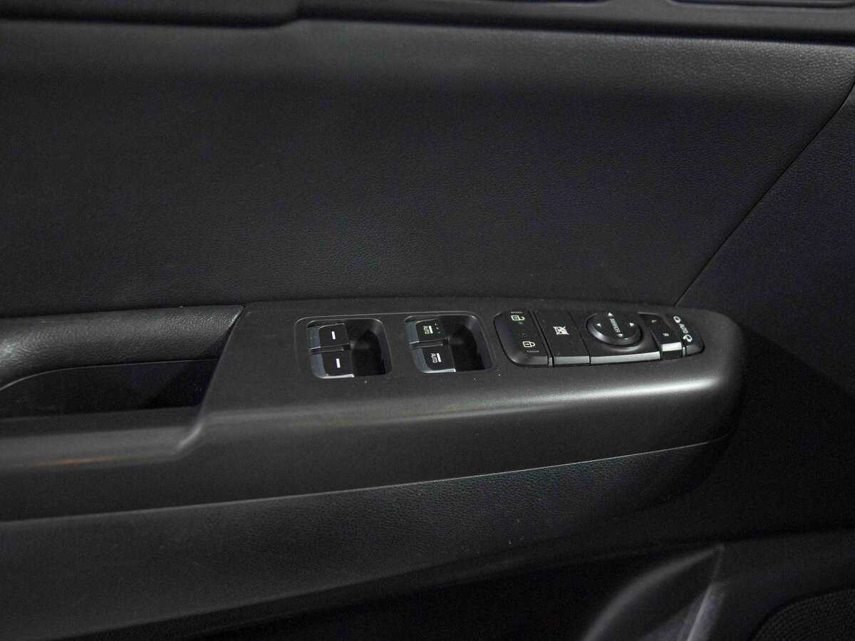 Купить Kia Sportage с пробегом. Фото: #14