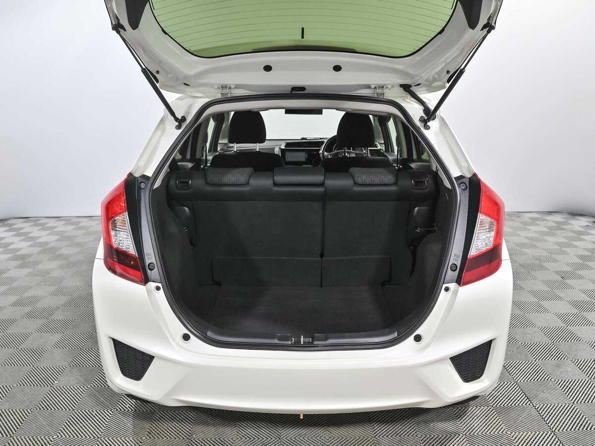 Купить Honda Fit с пробегом. Фото: #16