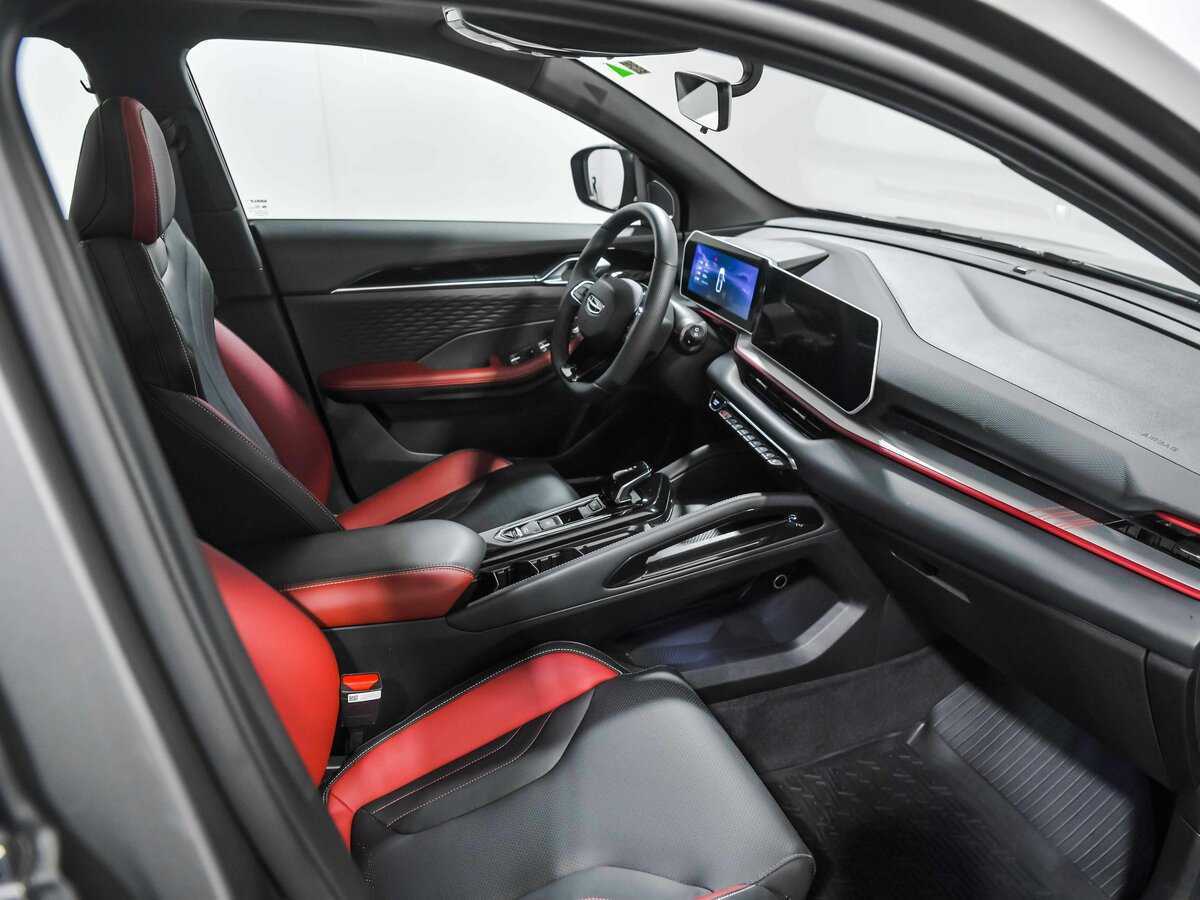 Купить Geely Coolray с пробегом. Фото: #15