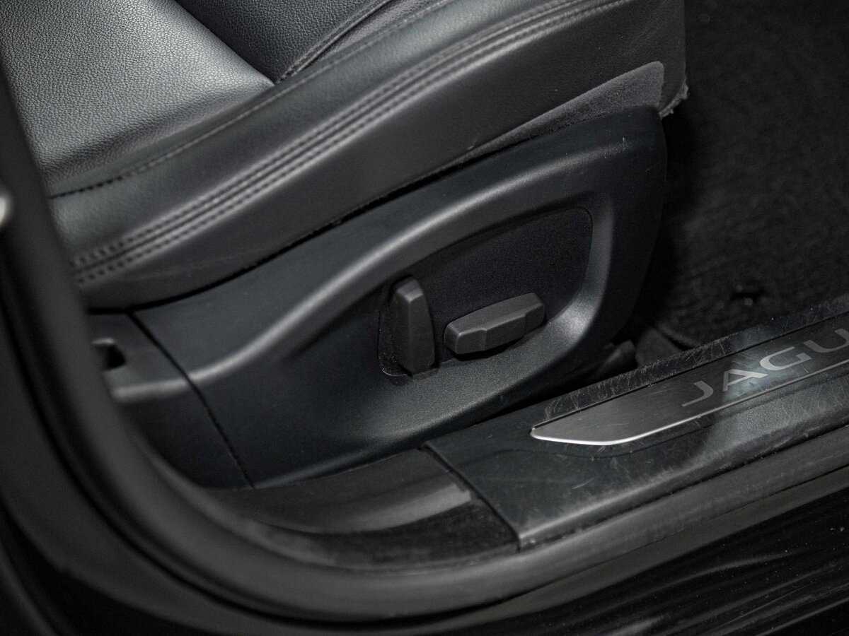 Купить Jaguar XF с пробегом. Фото: #19