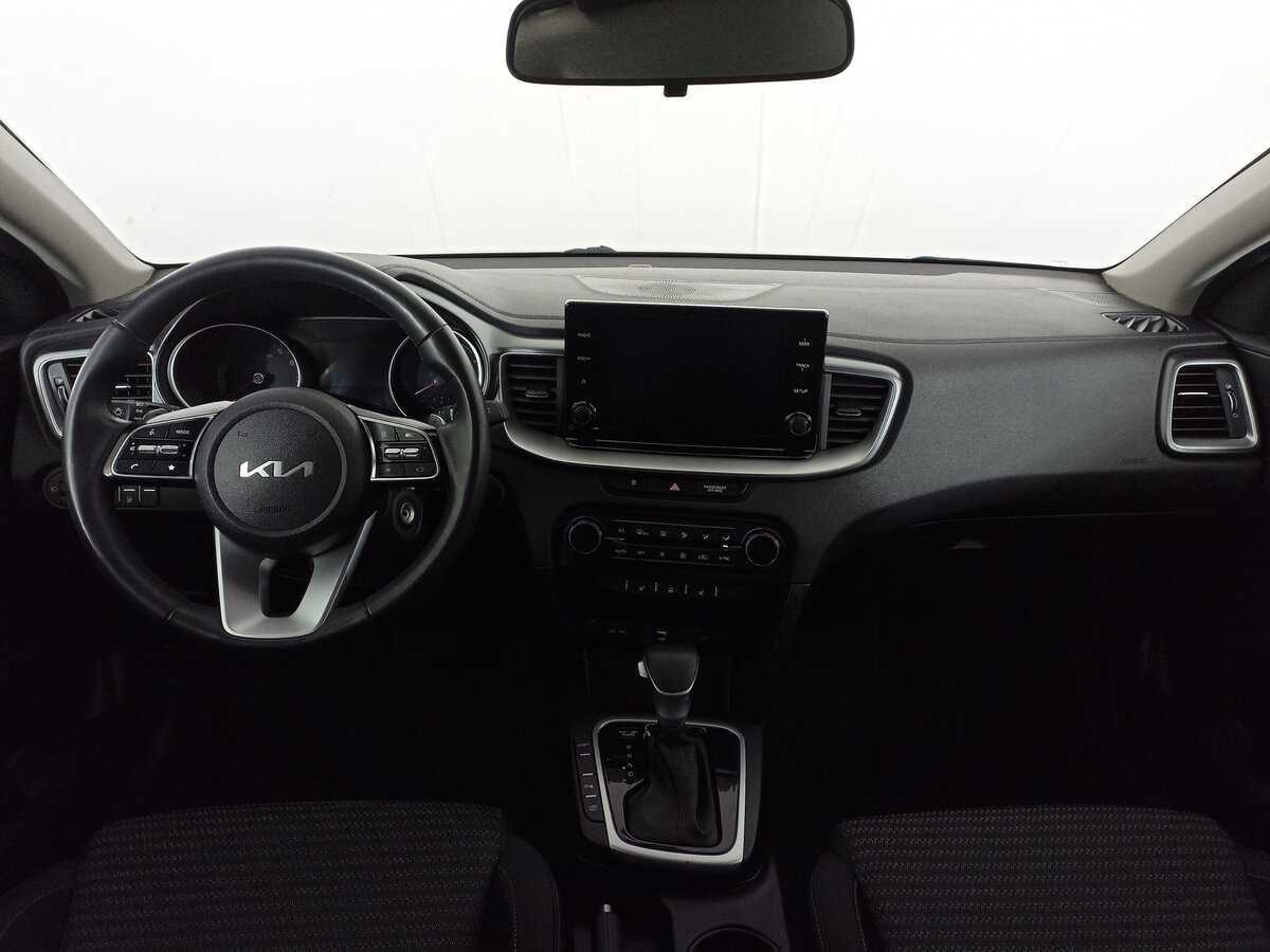 Купить Kia Ceed с пробегом. Фото: #13
