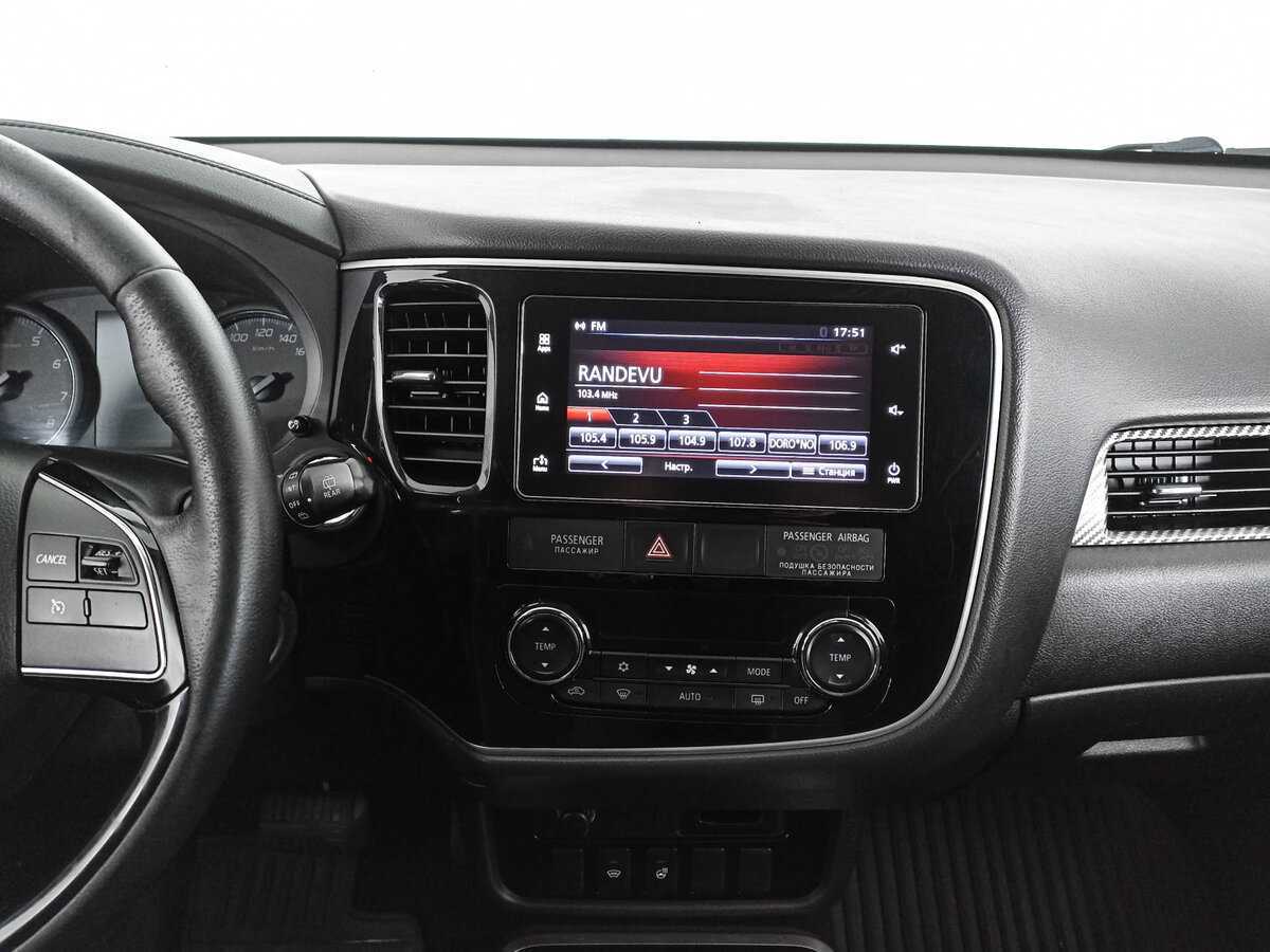 Купить Mitsubishi Outlander с пробегом. Фото: #14