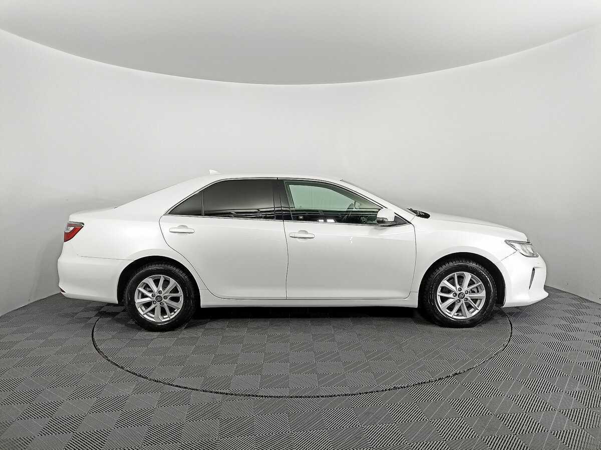 Купить Toyota Camry с пробегом. Фото: #3