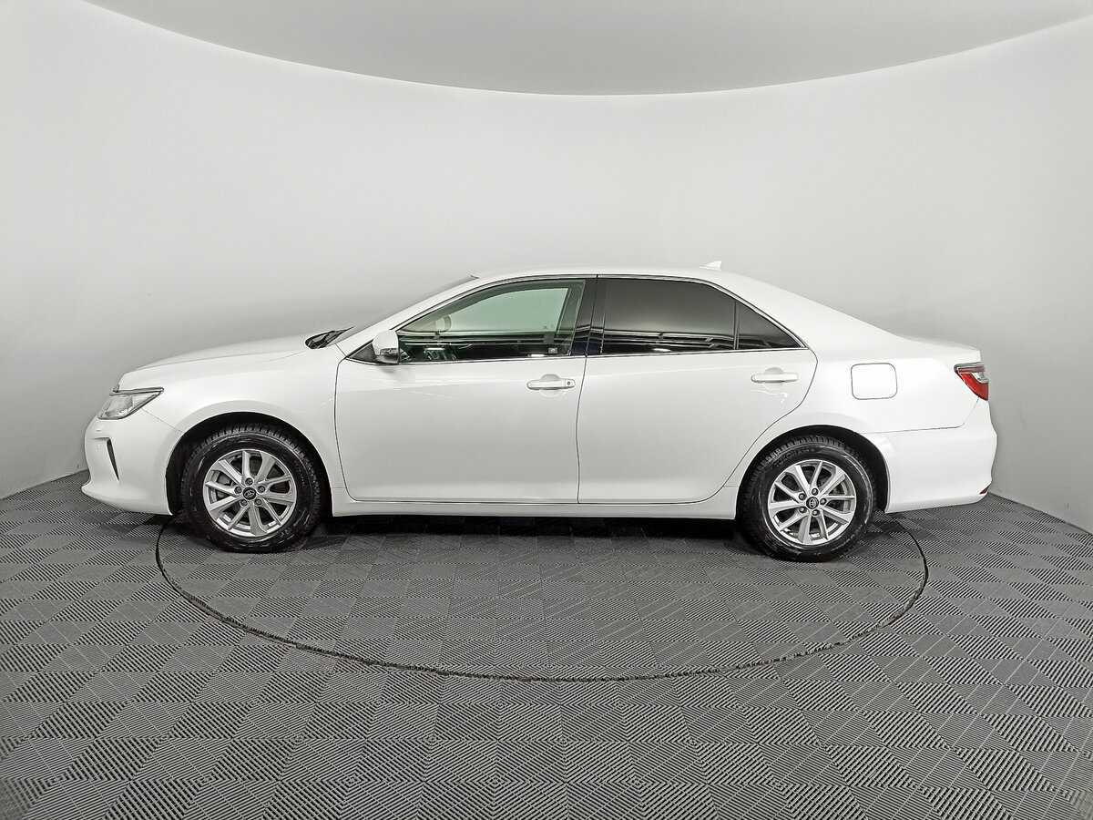 Купить Toyota Camry с пробегом. Фото: #7