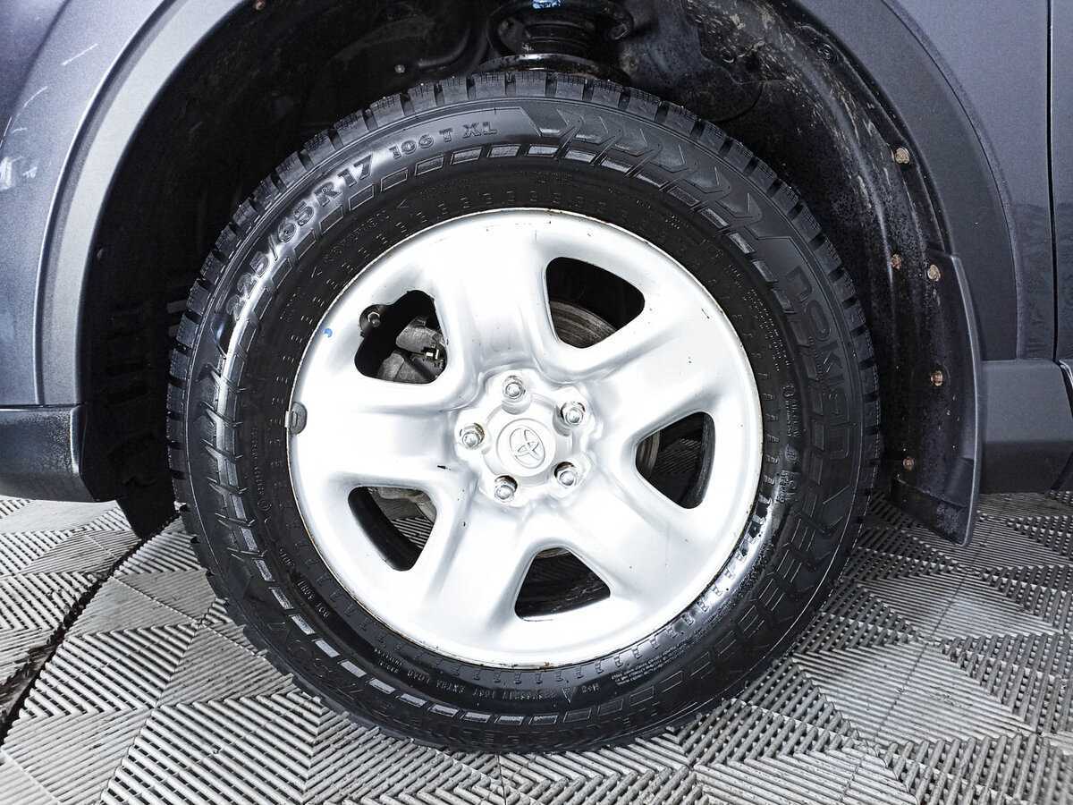 Купить Toyota RAV4 с пробегом. Фото: #16