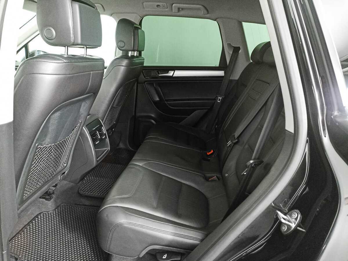 Купить Volkswagen Touareg с пробегом. Фото: #8