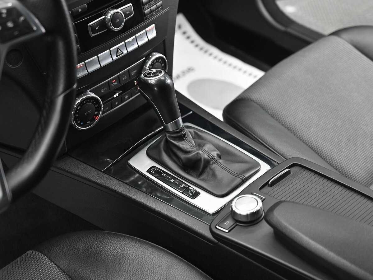 Купить Mercedes-Benz C-Класс с пробегом. Фото: #10