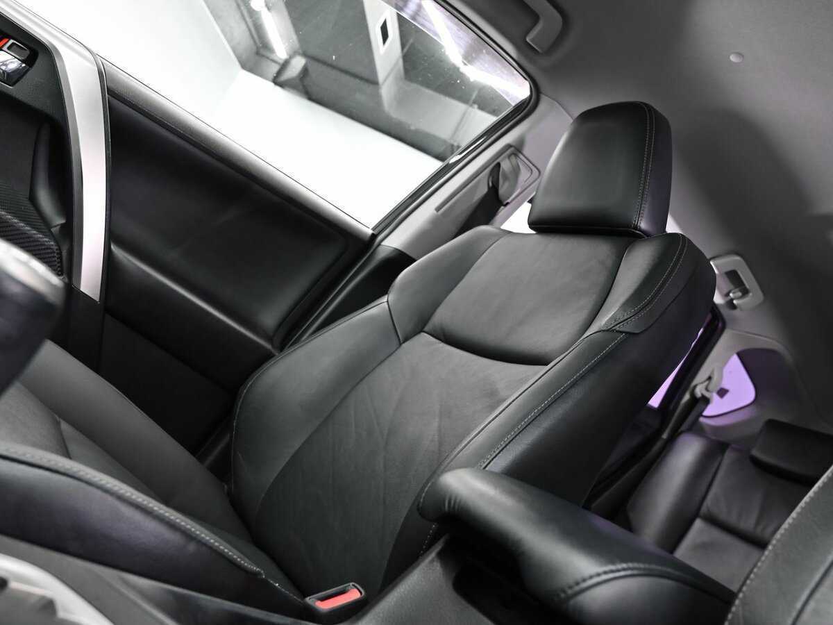 Купить Toyota RAV4 с пробегом. Фото: #13