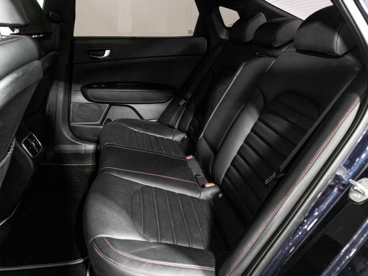 Купить Kia Optima с пробегом. Фото: #9