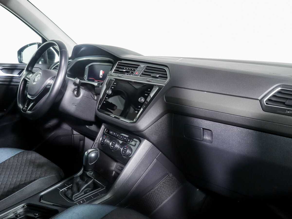 Купить Volkswagen Tiguan с пробегом. Фото: #5