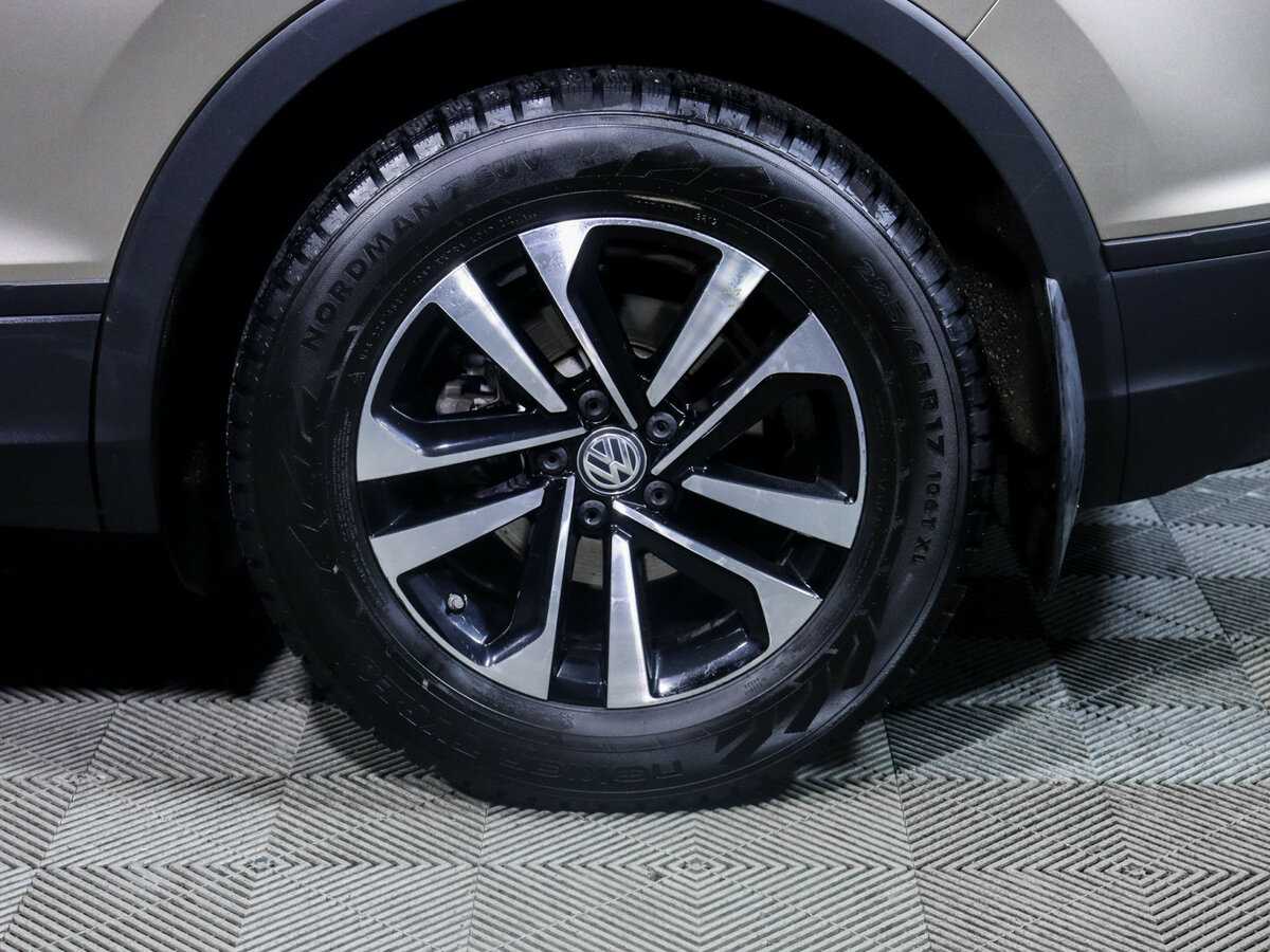 Купить Volkswagen Tiguan с пробегом. Фото: #11