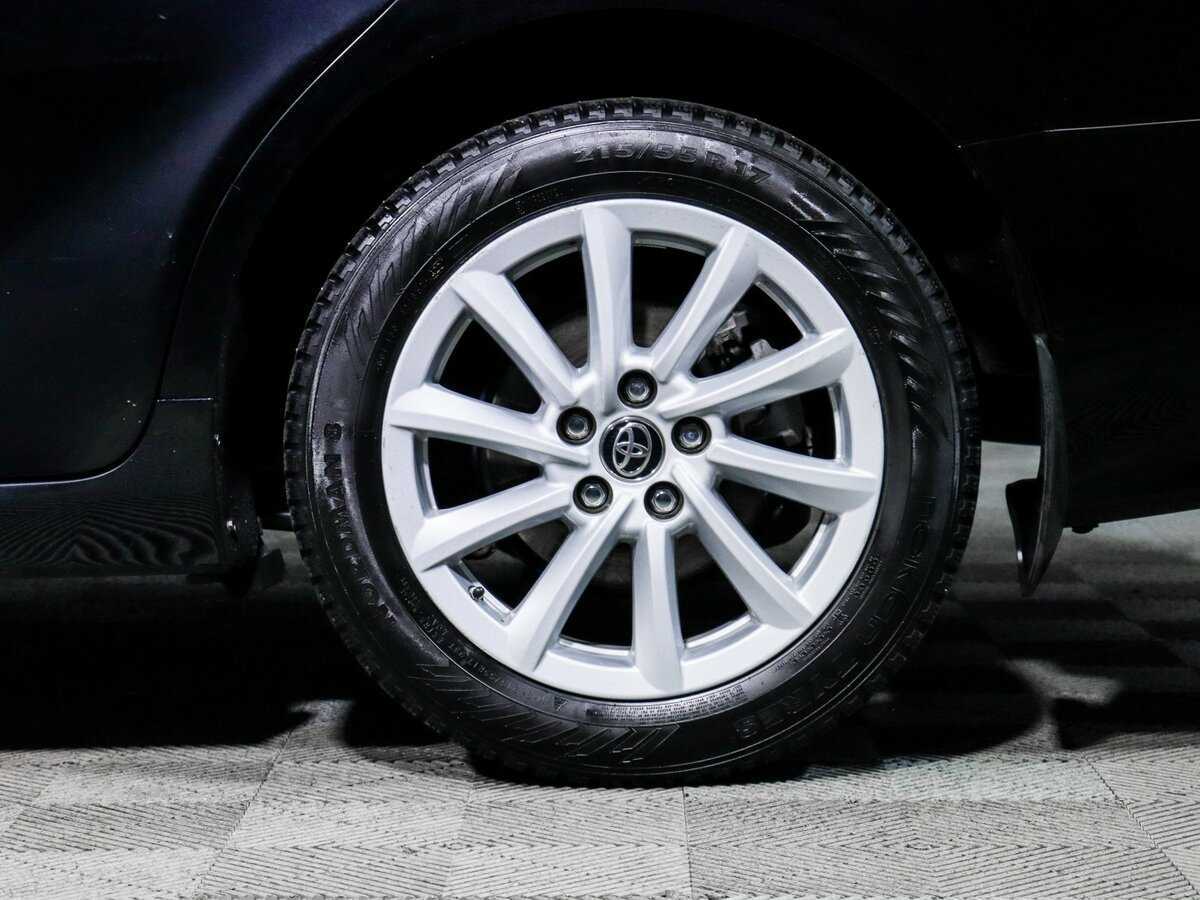 Купить Toyota Camry с пробегом. Фото: #11